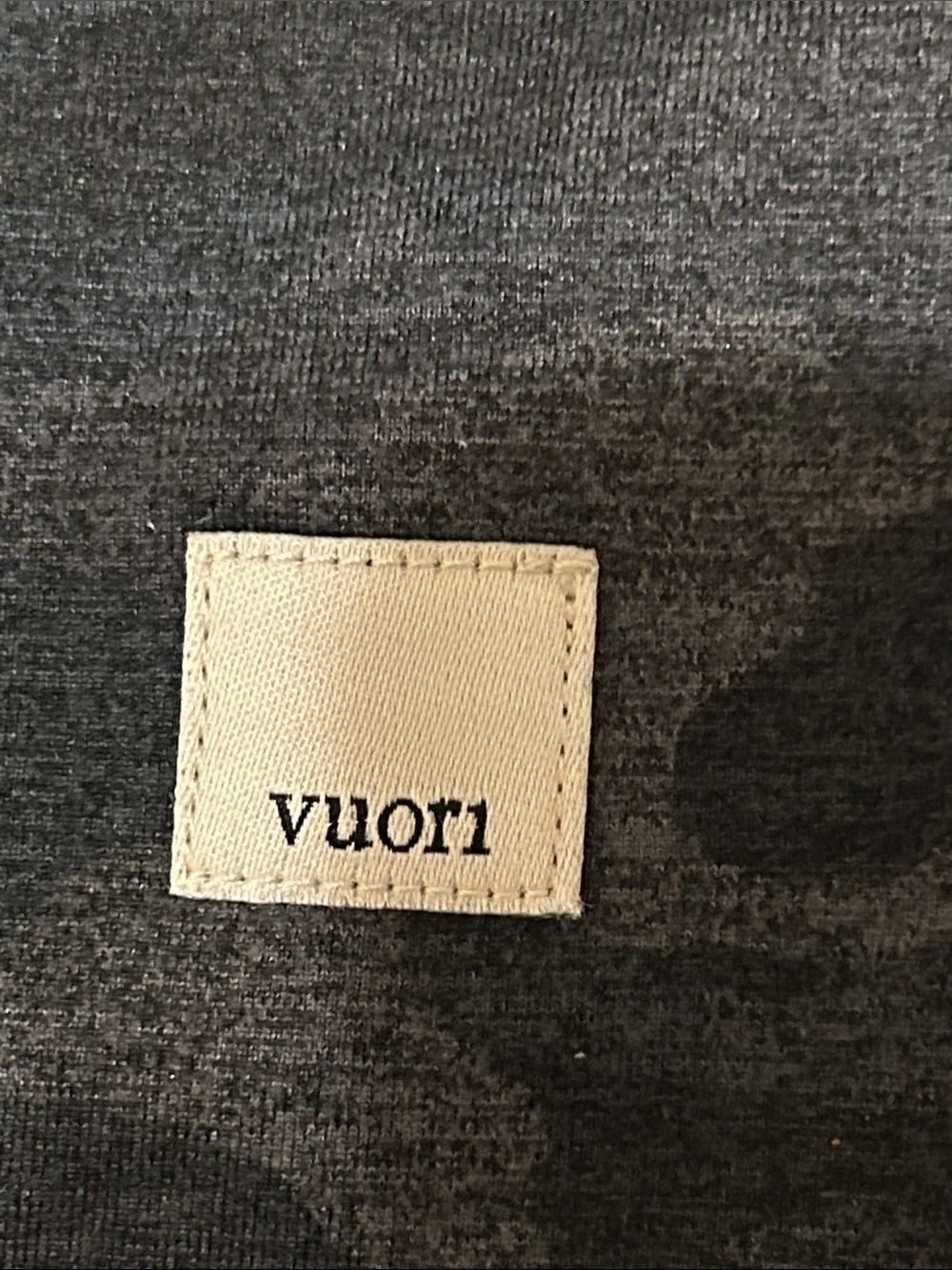 🍔VUORI high-Waist Black Camo elevation performance Leggings size M GUC - Picture 11 of 14